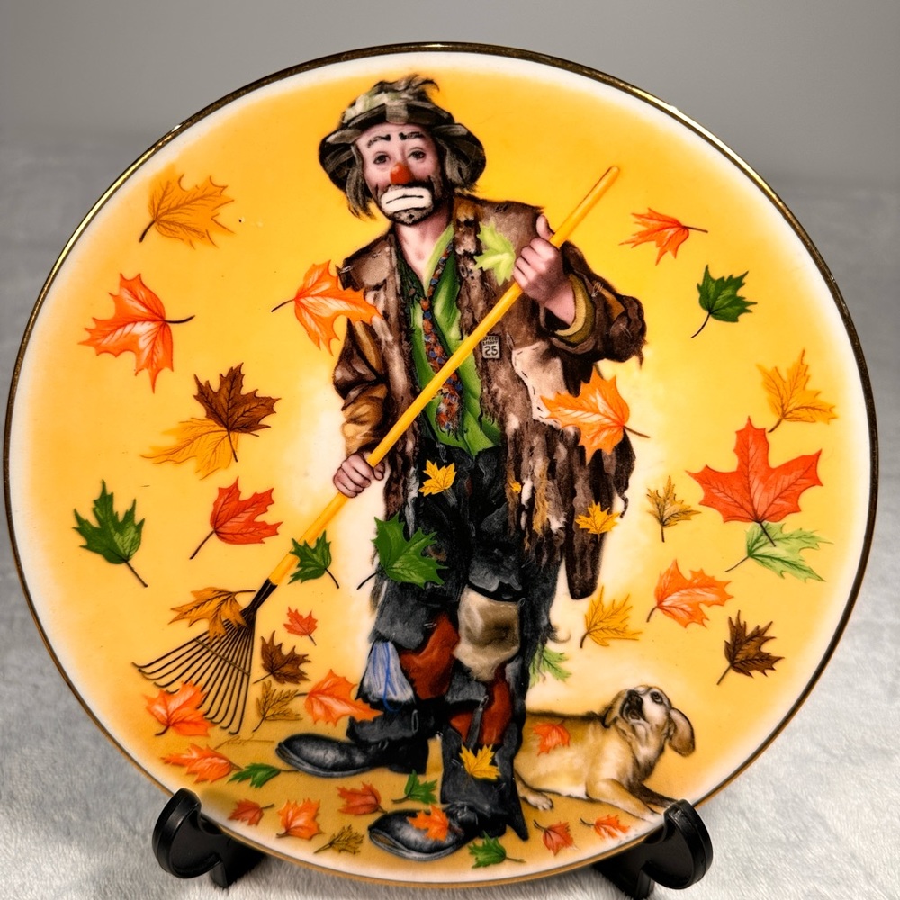 Emmett Kelly Jr. Clown Collectible Plate "AUTUMN"